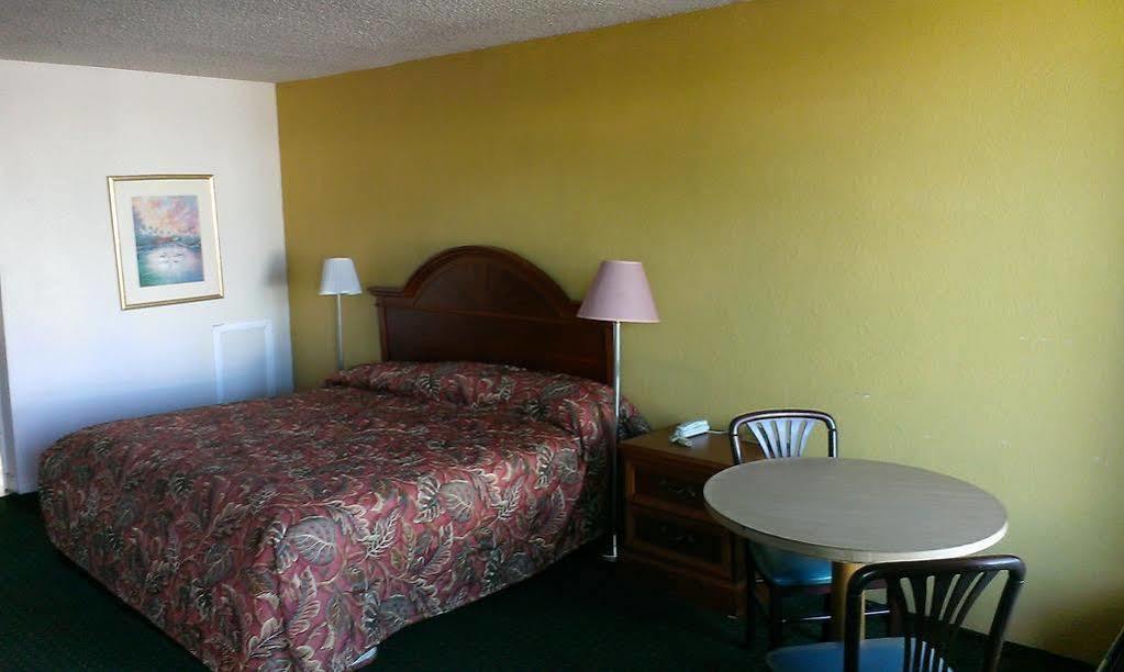 Budget Inn - Palatka Extérieur photo